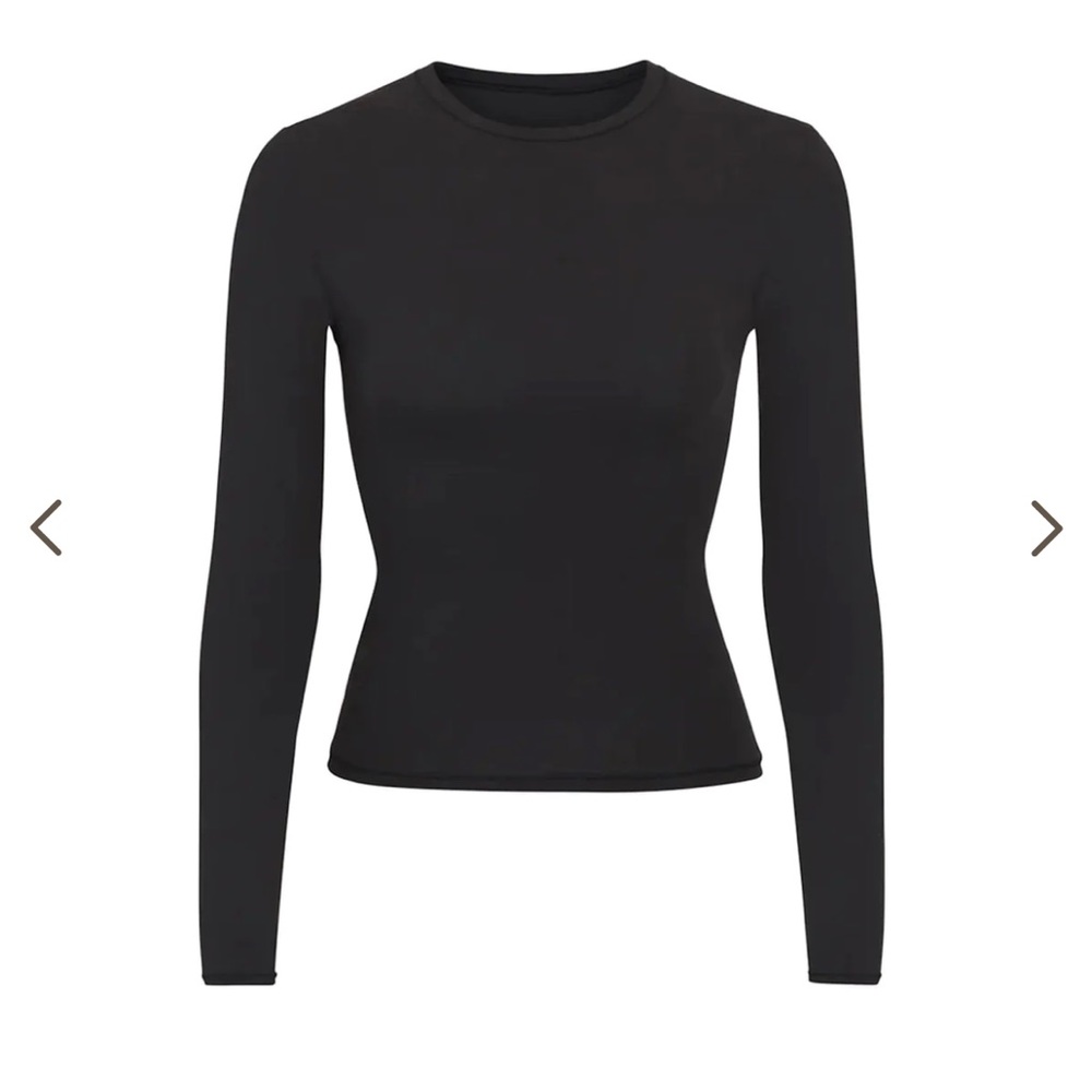 NWOT Skims Fits Everybody Long Sleeve Tee Onyx